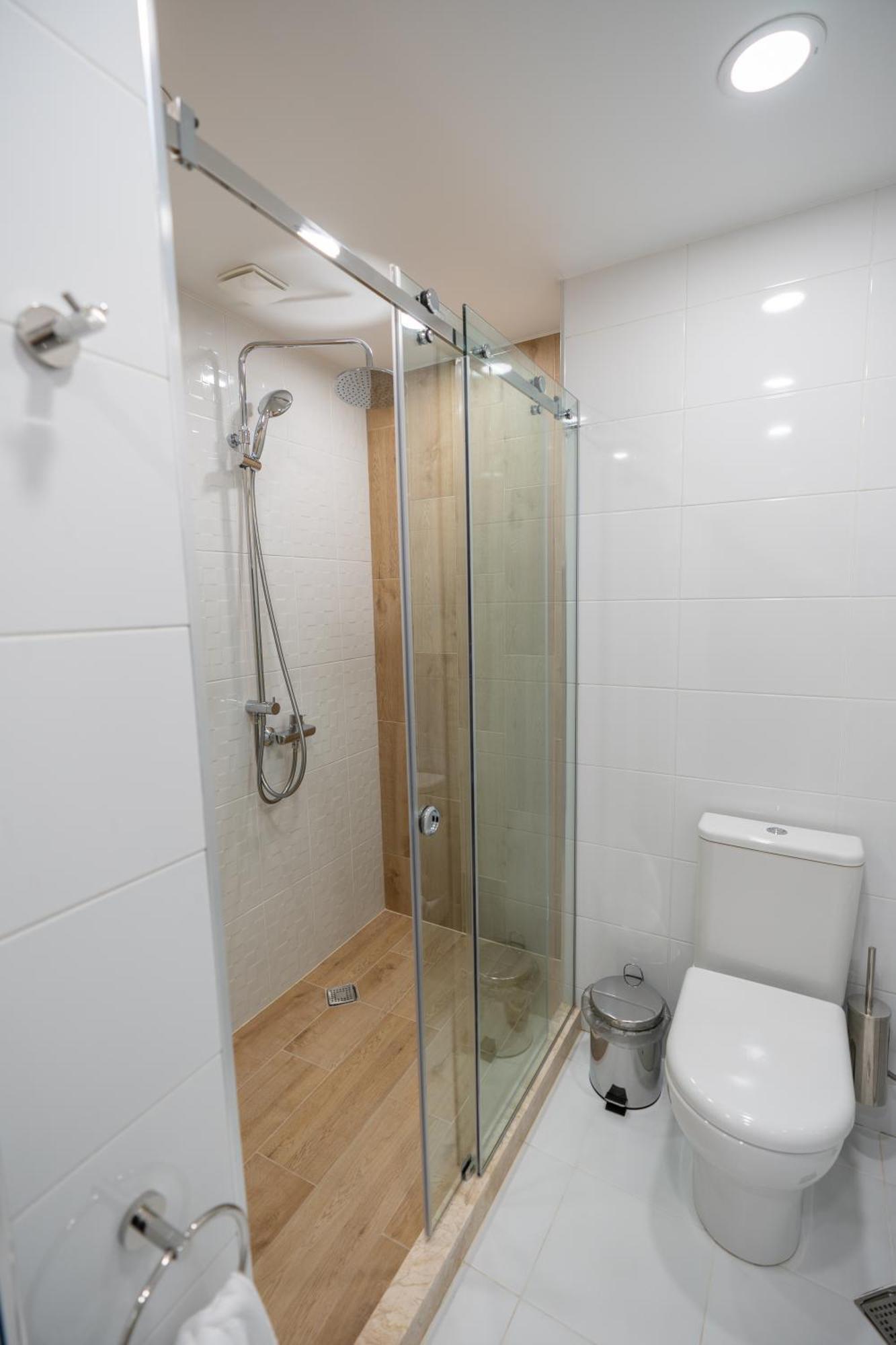 Seagull Beachfront Boutique Hotel Μπατούμι Δωμάτιο φωτογραφία