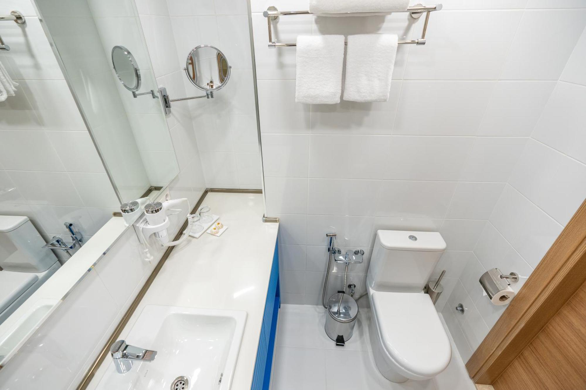Seagull Beachfront Boutique Hotel Μπατούμι Δωμάτιο φωτογραφία