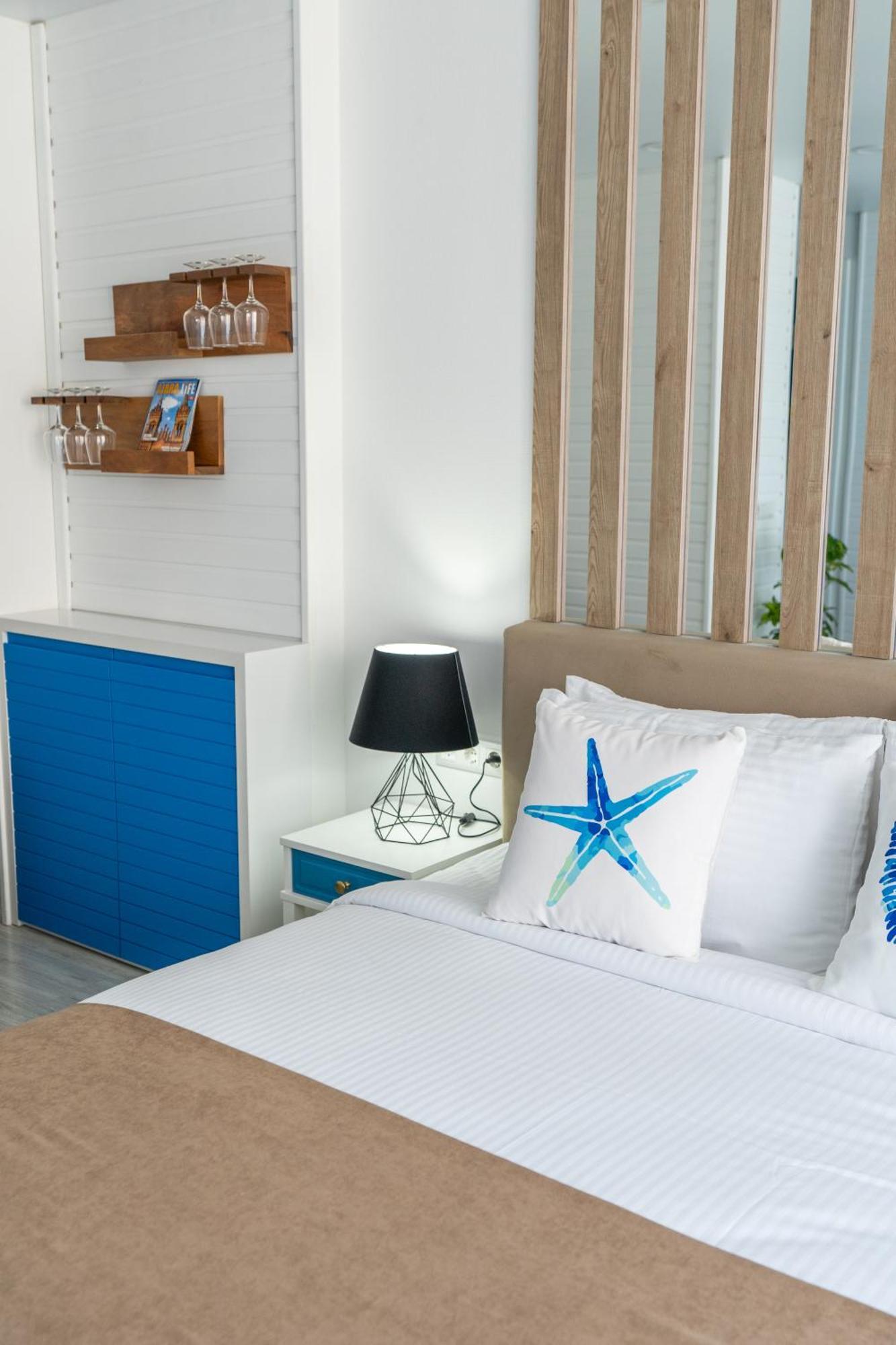 Seagull Beachfront Boutique Hotel Μπατούμι Δωμάτιο φωτογραφία